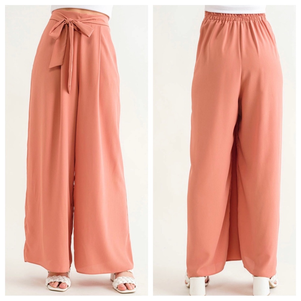 Wide Leg Pleated Pants with Self Tie and Pockets - Picture 3 of 3
